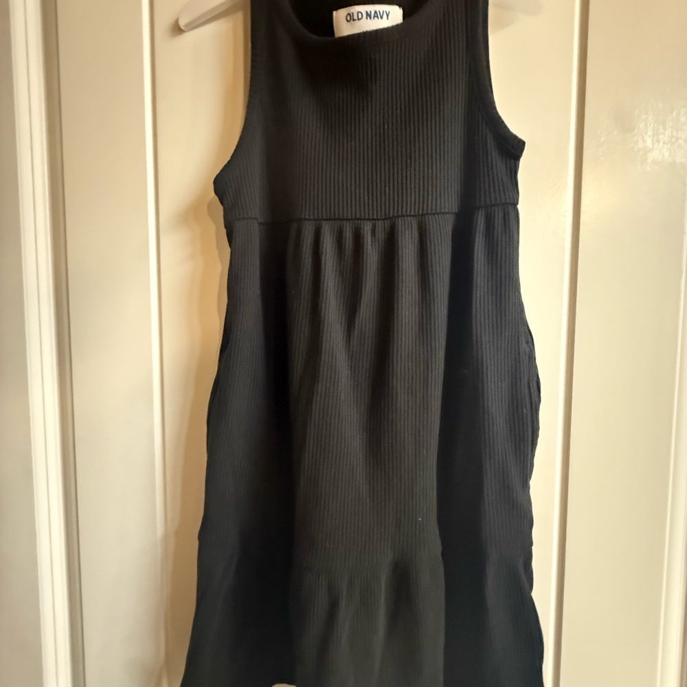 Old Navy Black Halter Sundress for Casual Occasions